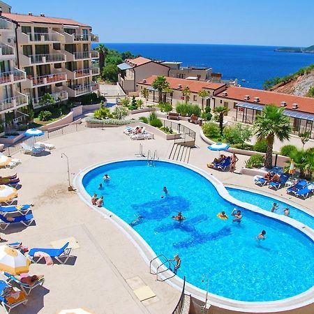 Montetrest Apartments Свети-Стефан Экстерьер фото